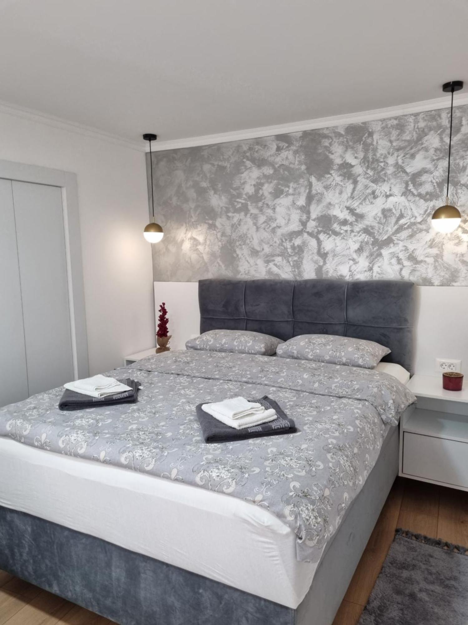 Apartments Deni Mostar Eksteriør bilde